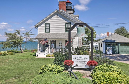 Sodus Point House | Walkable Sodus Point Retreat Less Than 1 Mi to Lake