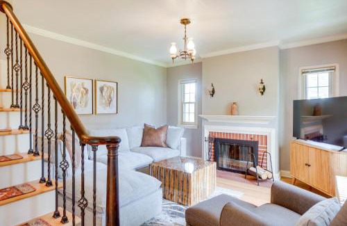 Thiensville House | Walkable Thiensville Retreat Near Hiking!