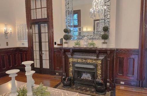 Faubourg Livaudais House | Walker Mansion on St Charles Ave - Unit 2
