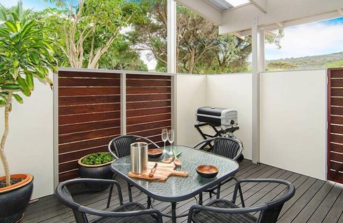 Prevelly Apartment | Walking distance to beach and Surfers Point.