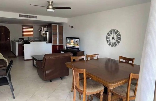 Simpson Bay Apartment | Walking distance to everything on Simpson bay area Restaurants, Beach, Nite Life