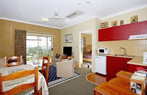 Boyland House | Wallaby Ridge Retreat