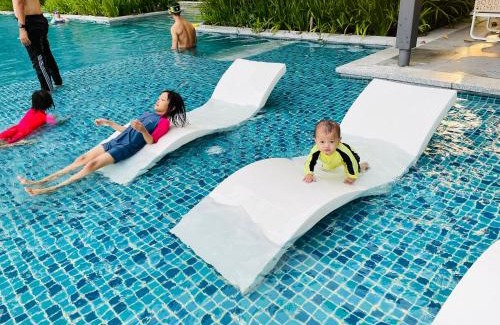 Pelabuhan Klang Apartment | Wallaway2stay Gravit8 Klang 2Room