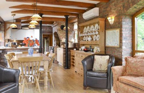 Winestead House | Walled Garden Lodge
