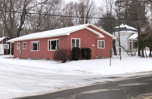 Walloon Lake House | Walloon Village Cottage - Ideal for families