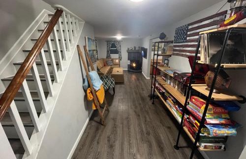 Hawley Villa | Wally's Compound