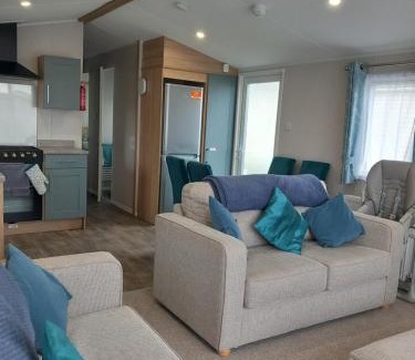 Newton Resort | Walnut 65 - Porthcawl