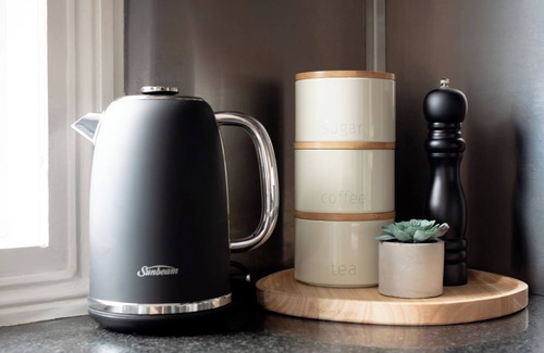South Launceston House | Walter Cottage: As Cosy as it is Convenient