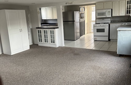 Brooklyn Cottage | Wamplers Lake in the desirable Irish Hills. CLEAN 2 bedrooms one bath.