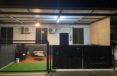 Kota Setar District House | Wanda Homestay