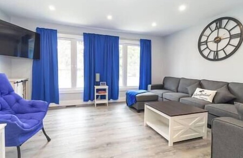 Arnprior House | Wanderlust Oasis in Arnprior