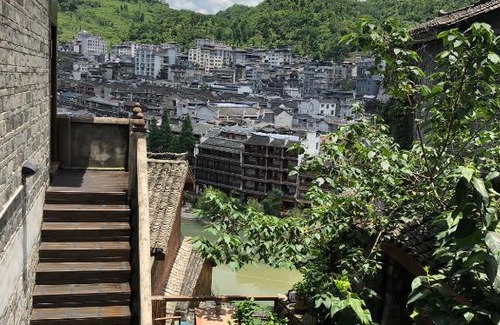 Fenghuang House | Wang Jiang Reclusive Boutique Inn