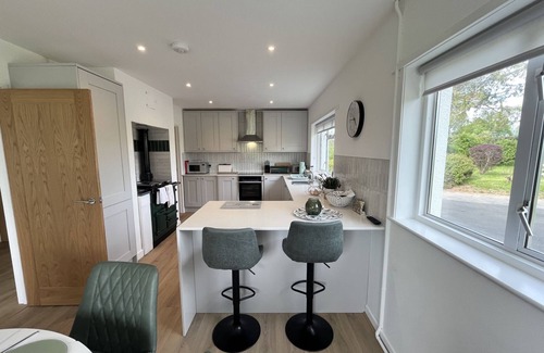 Hatherleigh House | WAR HORSE VALLEY ORCHARD VIEW, pet friendly in Hatherleigh