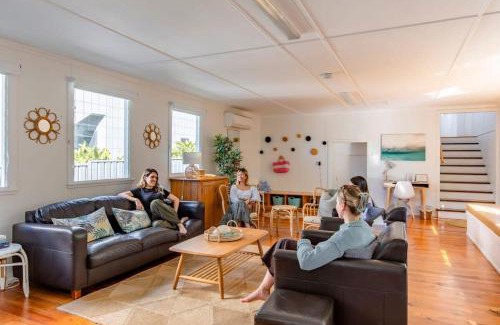 Moffat Beach House | Wara Wara on Moffat Beach Foreshore