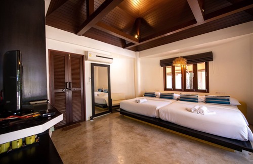 Sattahip Hotel | Warasin Resort