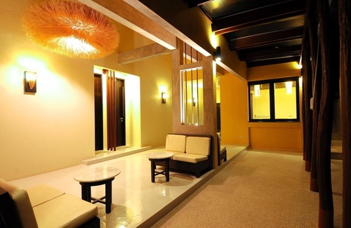 Sattahip Hotel | Warasin Resort