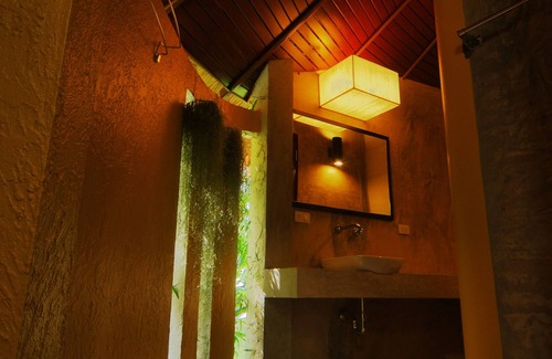 Sattahip Hotel | Warasin Resort