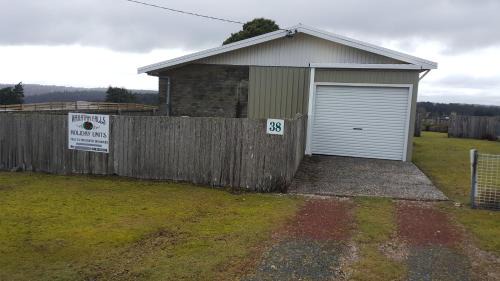 Waratah House | Waratah Falls Holiday Unit