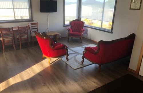 Waratah House | Waratah Falls Holiday Unit