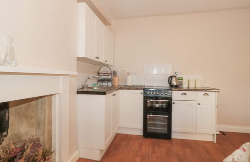 Dursley Cottage | Wards Court 2