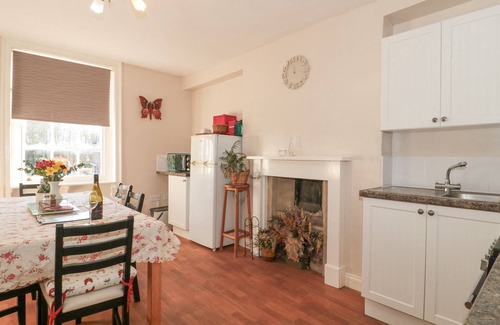 Dursley Cottage | Wards Court 2