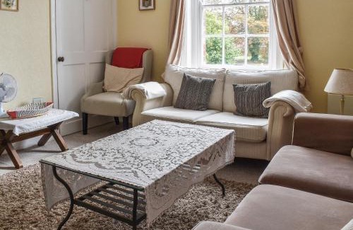 Cirencester House | Wards Court 2 - Uk41275
