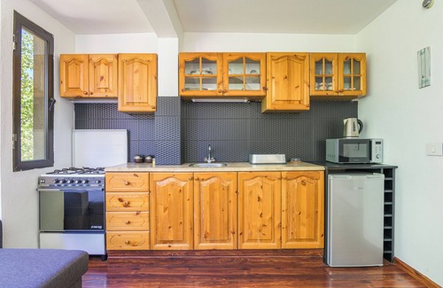 Kfardebian Apartment | Warm Getaway 24/7 Power in Kfardebian