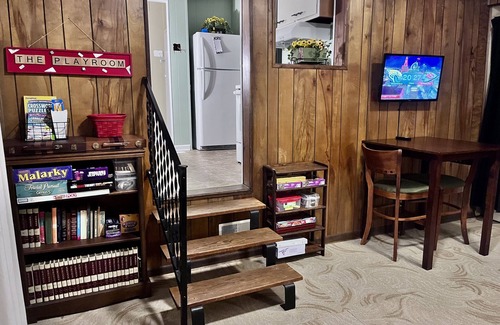 Manchester House | Warm Springs Retreat