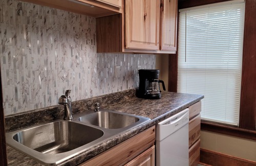 Negaunee Apartment | Warm & welcoming 1 bedroom apartment with patio