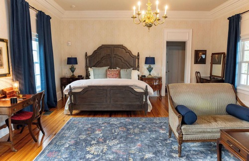 Severn Hotel | Warner Hall