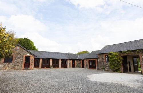 Torrington House | Warren Cottage