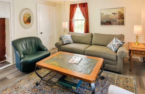 Warren Apartment | Warren Vacation Rental, Walk to Warren Town Beach