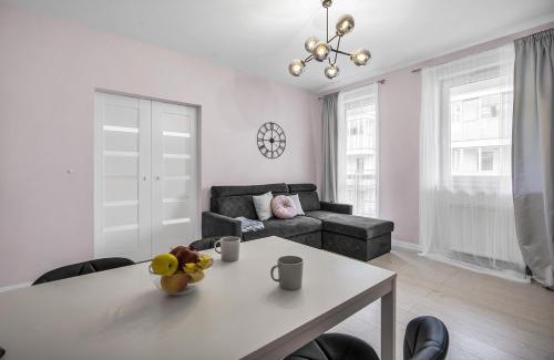Bialoleka Apartment | Warsaw Apartments - Parking, Quiet Neighbourhood - by Rentujemy