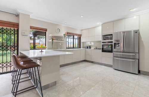 West Beach House | Warwick Coastal Harmony