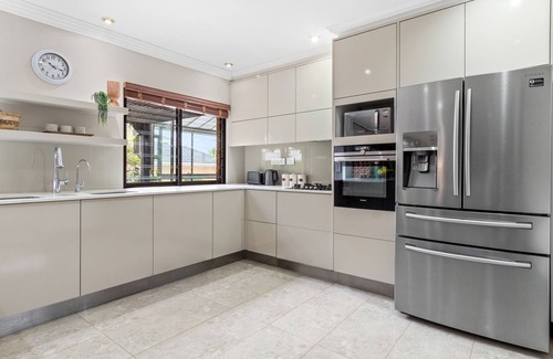 West Beach House | Warwick Coastal Harmony