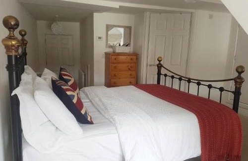 Warwick Town Centre Apartment | Warwick Market Place Apartment