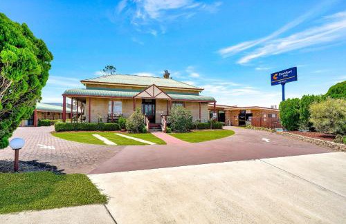 Warwick Hotel | Warwick Settlers Inn