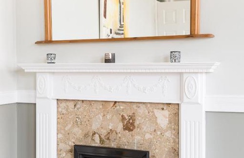 Warwick Apartment | Warwick Victorian Apartment