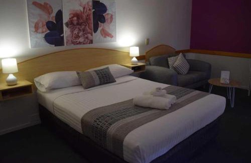 Warwick Hotel | Warwick Vines Motel