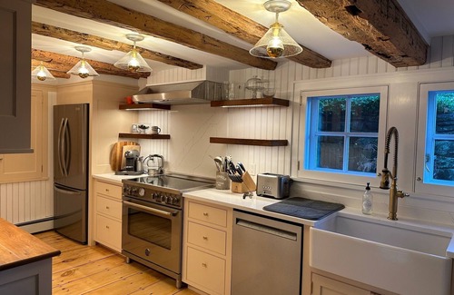 Marble Dale House | Washington, CT Jewel! Charming Main House with separate Cottage