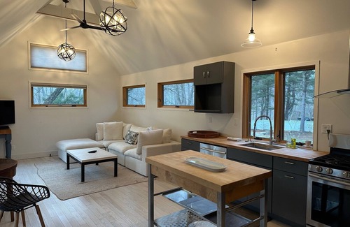 Marble Dale House | Washington, CT Jewel! Charming Main House with separate Cottage