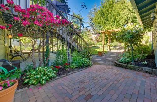 Westgate House | Washington Vacation Rental with Covered Patio