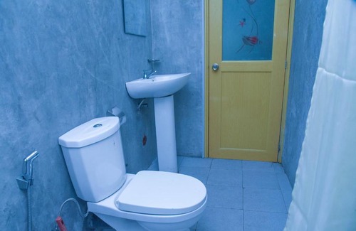Kumbalwela Hotel | water flow inn ella