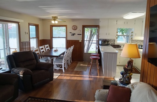 Markville Cabin | Water front cabin with sandy beach, sandy swim area. No stairs to lake.