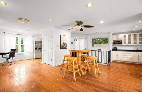North House | Water front Oasis with pickle-ball court and hot tub