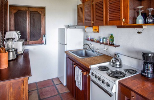 North Caicos Cottage | Water’s Edge Cottage, Bottle Creek, North Caicos