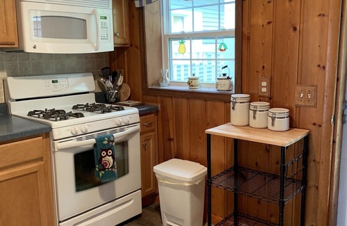 Kendall House | Water’s Edge Cottage