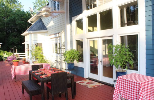 Athens House | Water's Edge Oconee - Rest & Play by River, Lake, and Pool close to Athens, GA