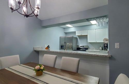 Navarre House | Water Street Beauty