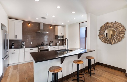Downtown Santa Fe Condo | Water Street Residence A: Located just 400 feet from the Plaza!